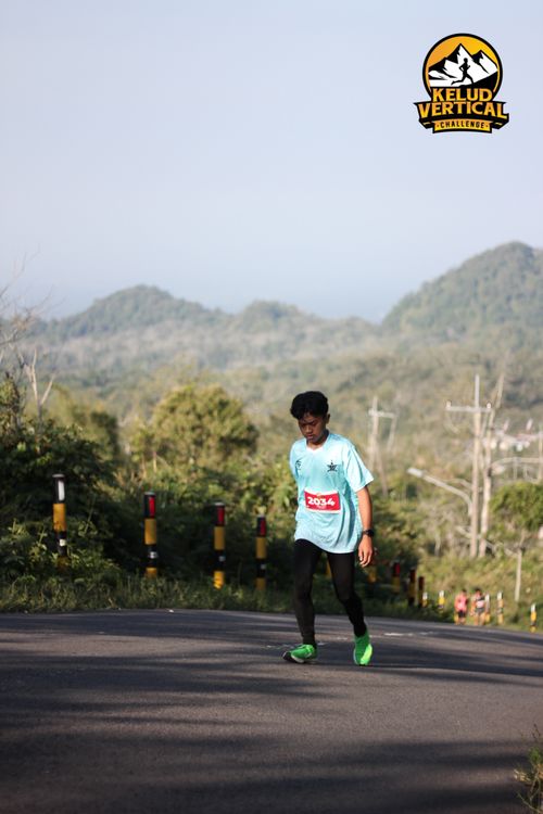 Race photo from Kelud Vertical Challenge 2024