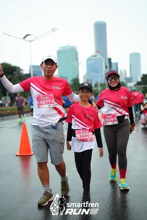 Race photo from Smartfren Run 2024