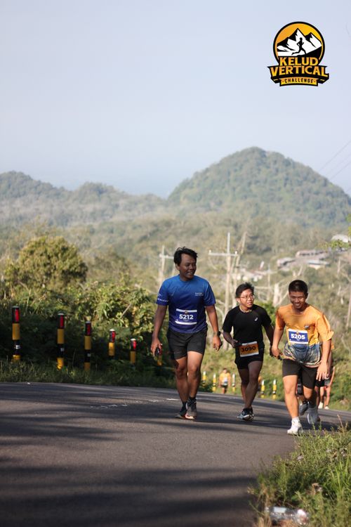 Race photo from Kelud Vertical Challenge 2024