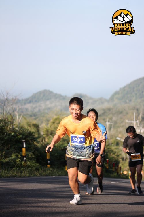 Race photo from Kelud Vertical Challenge 2024