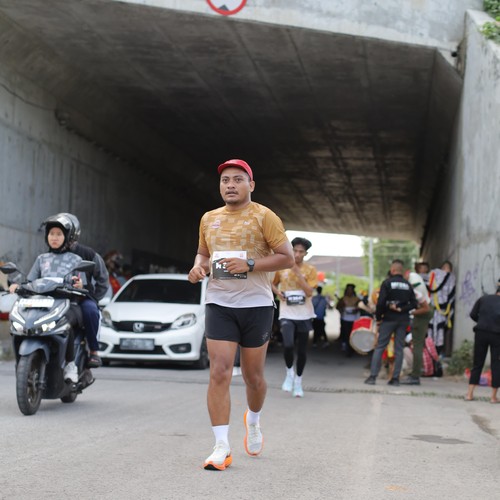 Race photo from KEDIRI HALF MARATHON 2026