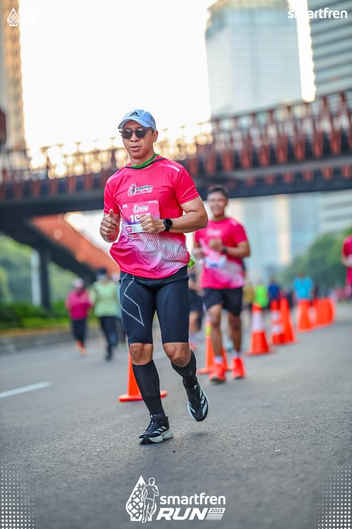 Race photo from Smartfren Run 2025 