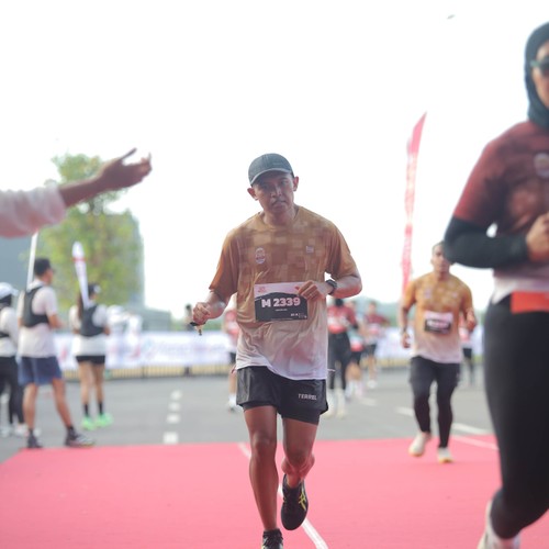 Race photo from KEDIRI HALF MARATHON 2026