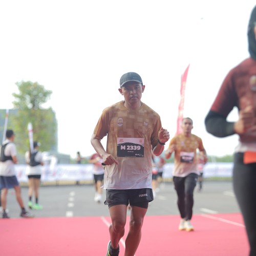 Race photo from KEDIRI HALF MARATHON 2026