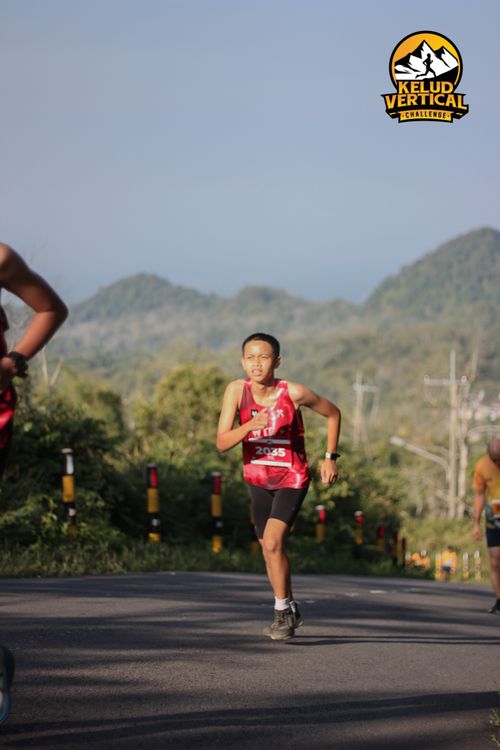 Race photo from Kelud Vertical Challenge 2024