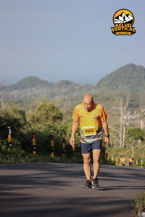 Race photo from Kelud Vertical Challenge 2024