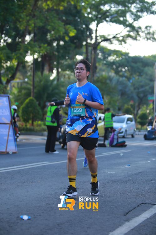 Race photo from Isoplus Run 2024 Surabaya