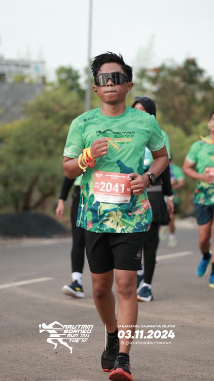 Race photo from Arutmin Borneo Run 2024