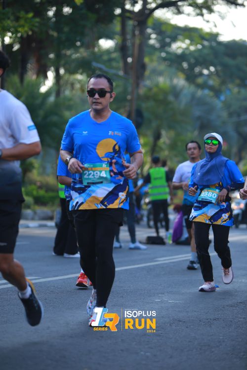 Race photo from Isoplus Run 2024 Surabaya