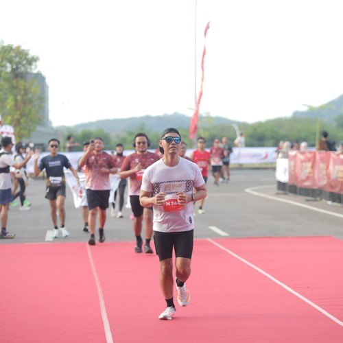 Race photo from KEDIRI HALF MARATHON 2026