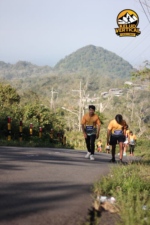 Race photo from Kelud Vertical Challenge 2024