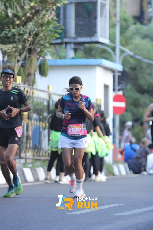 Race photo from Isoplus Run 2024 Surabaya