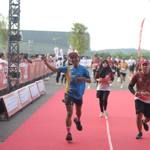 Race photo from KEDIRI HALF MARATHON 2026