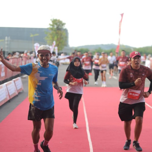 Race photo from KEDIRI HALF MARATHON 2026