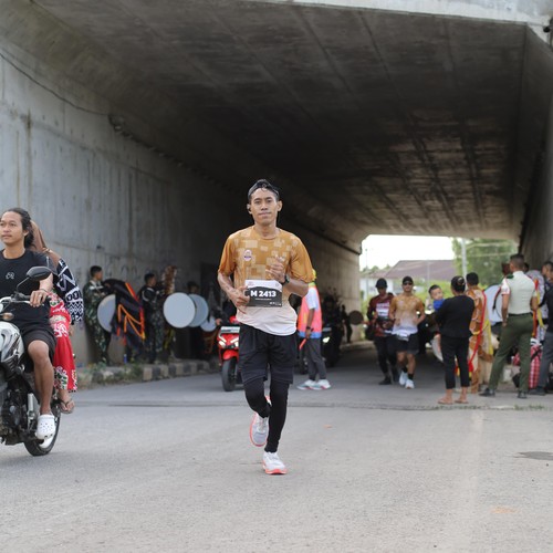 Race photo from KEDIRI HALF MARATHON 2026
