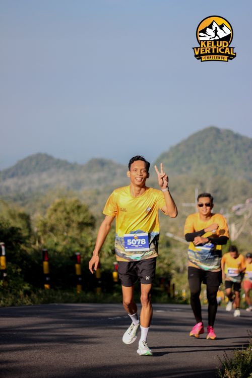 Race photo from Kelud Vertical Challenge 2024