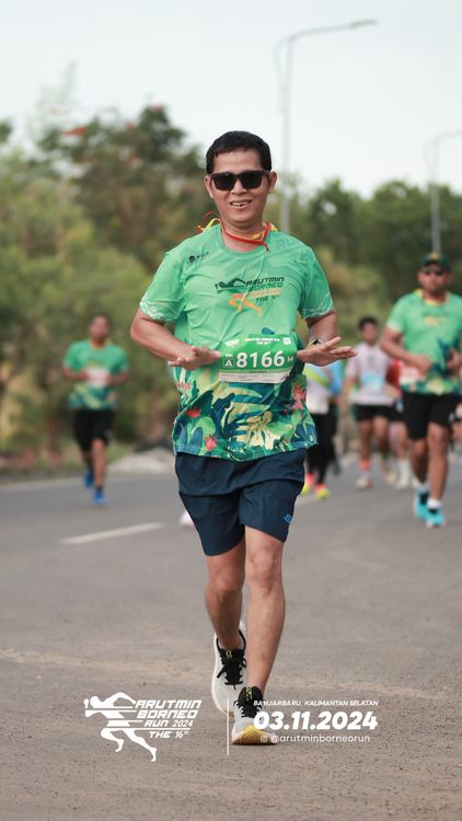 Race photo from Arutmin Borneo Run 2024