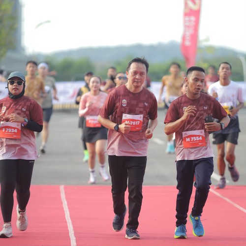 Race photo from KEDIRI HALF MARATHON 2026