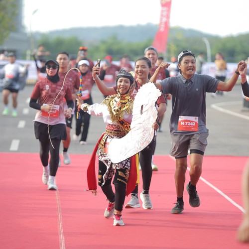 Race photo from KEDIRI HALF MARATHON 2026