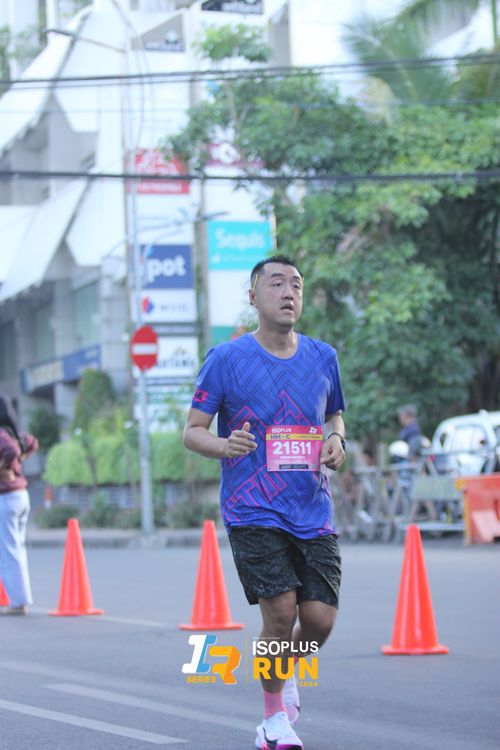 Race photo from Isoplus Run 2024 Surabaya