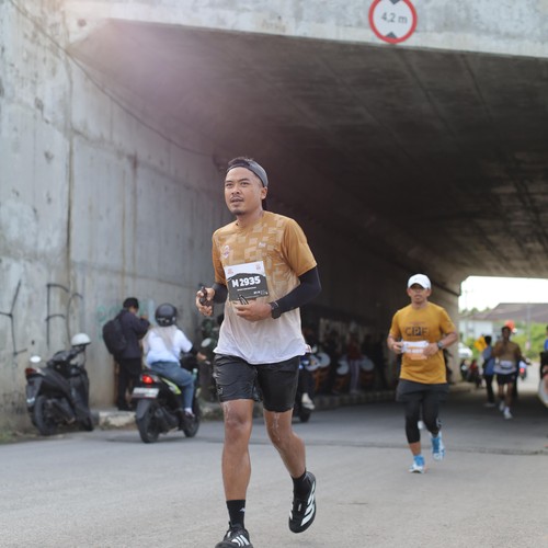 Race photo from KEDIRI HALF MARATHON 2026