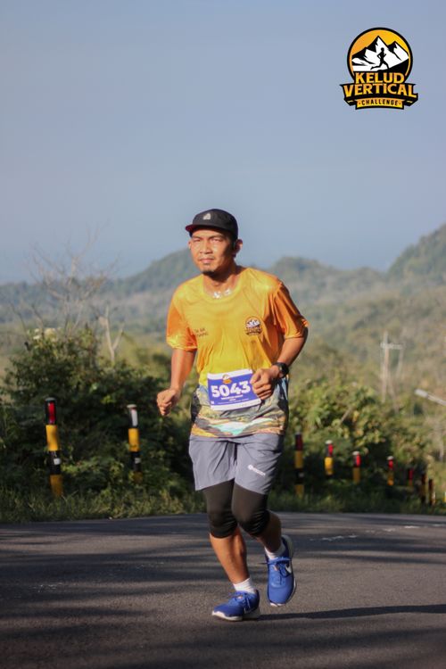Race photo from Kelud Vertical Challenge 2024