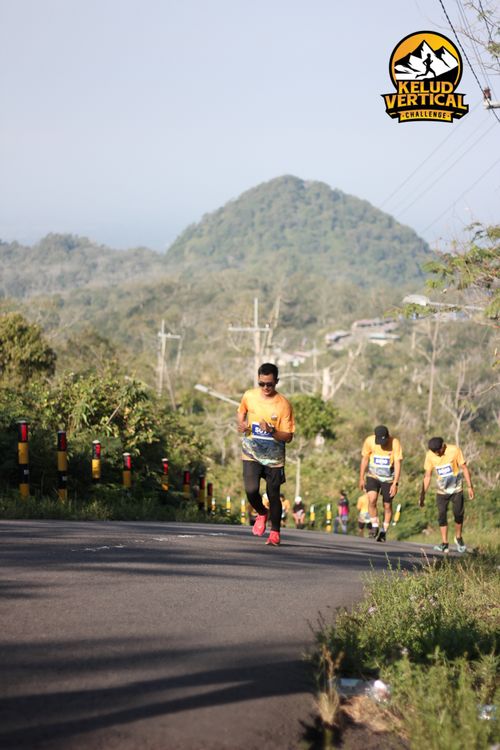 Race photo from Kelud Vertical Challenge 2024