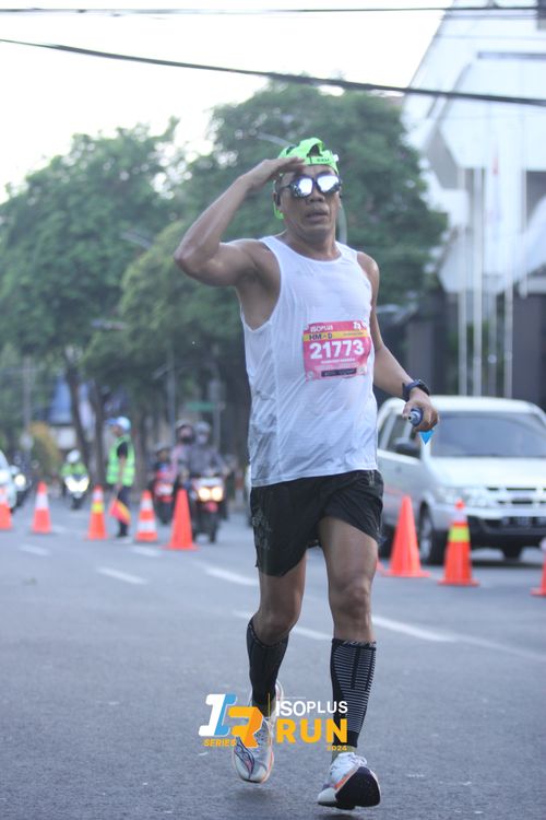 Race photo from Isoplus Run 2024 Surabaya