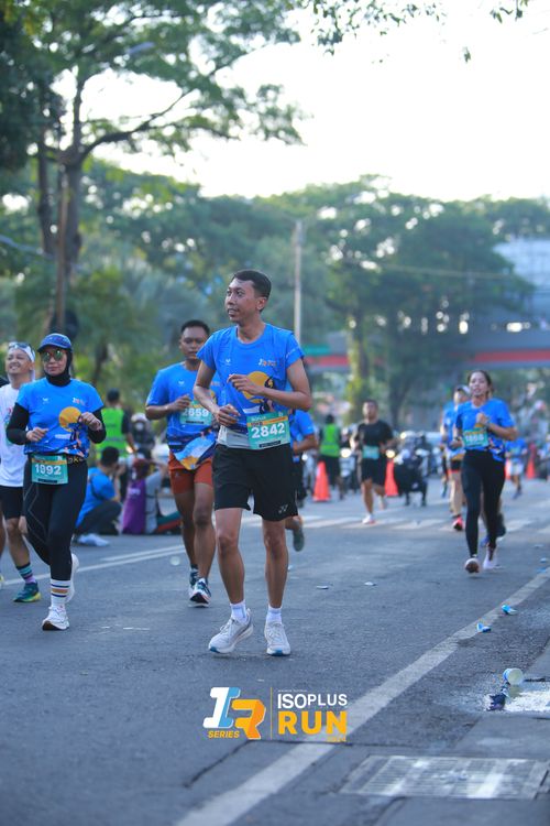 Race photo from Isoplus Run 2024 Surabaya