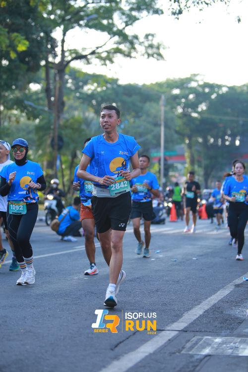 Race photo from Isoplus Run 2024 Surabaya