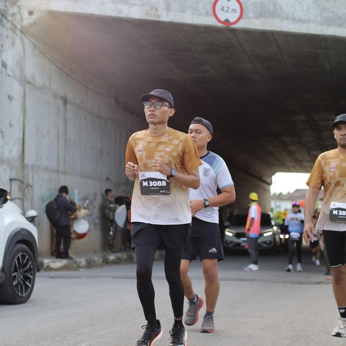 Race photo from KEDIRI HALF MARATHON 2026