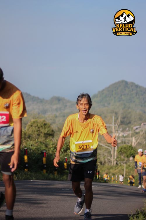 Race photo from Kelud Vertical Challenge 2024