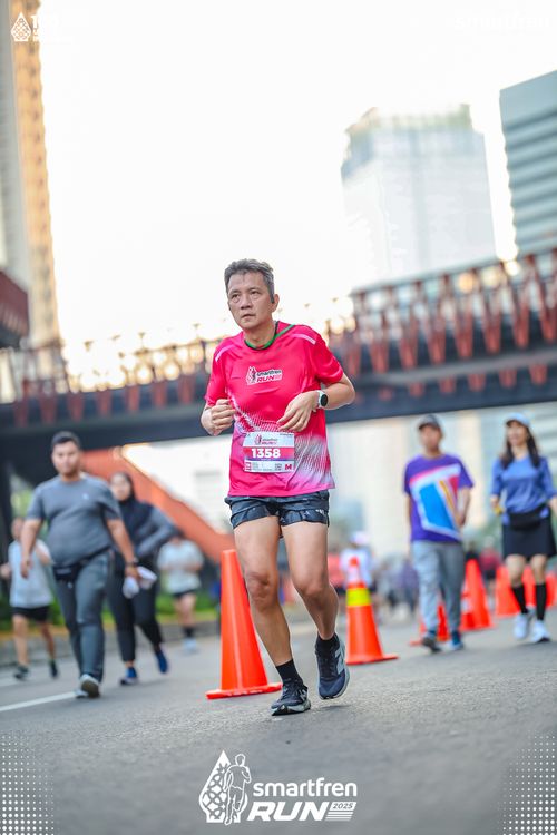 Race photo from Smartfren Run 2025 