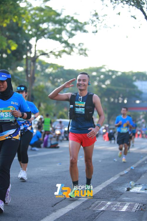 Race photo from Isoplus Run 2024 Surabaya
