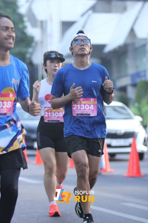 Race photo from Isoplus Run 2024 Surabaya