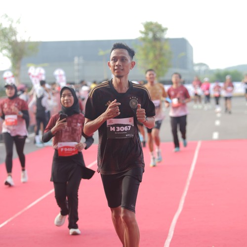 Race photo from KEDIRI HALF MARATHON 2026