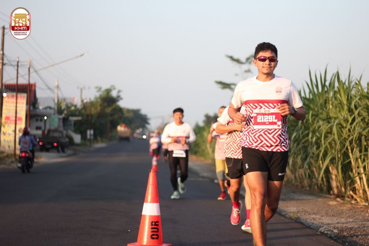Race photo from Kediri Half Marathon 2024