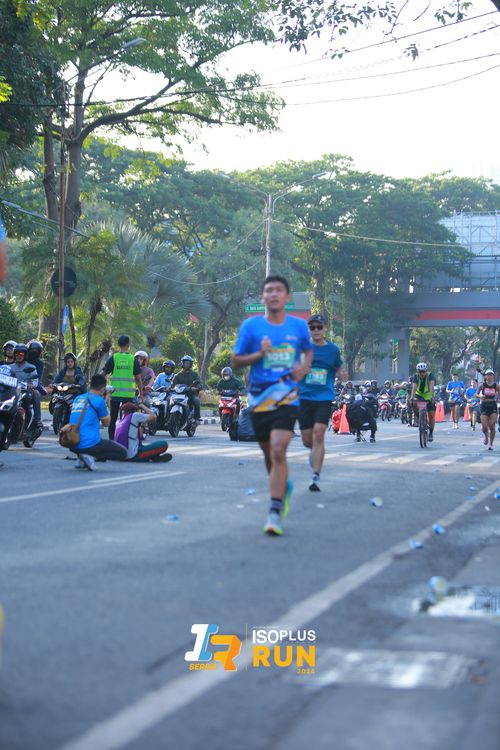 Race photo from Isoplus Run 2024 Surabaya