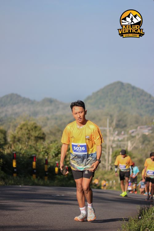 Race photo from Kelud Vertical Challenge 2024