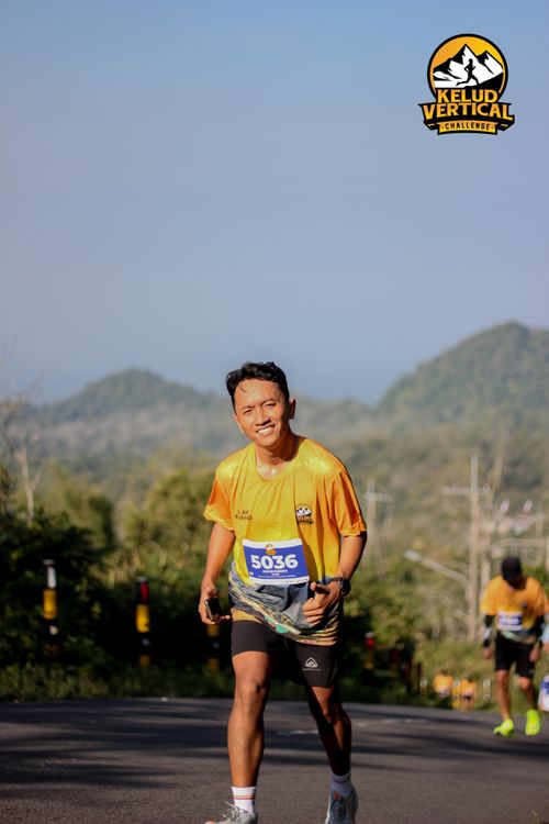 Race photo from Kelud Vertical Challenge 2024