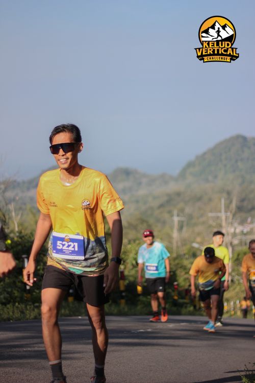Race photo from Kelud Vertical Challenge 2024