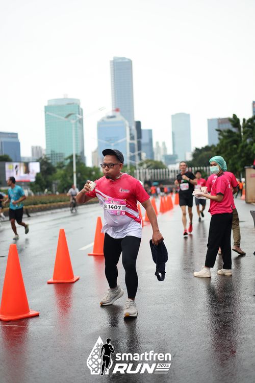 Race photo from Smartfren Run 2024