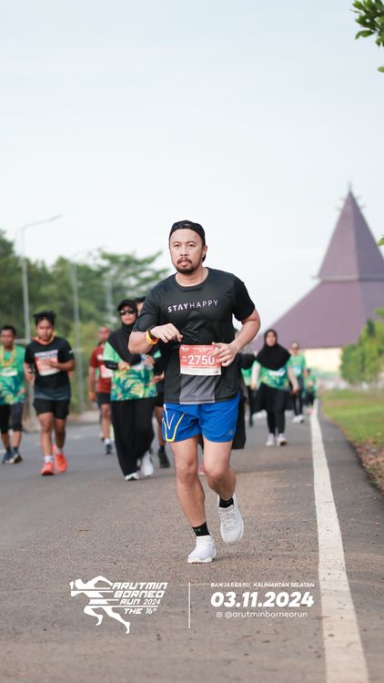 Race photo from Arutmin Borneo Run 2024