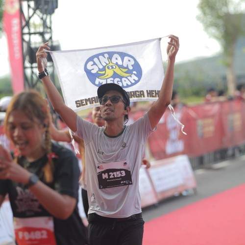 Race photo from KEDIRI HALF MARATHON 2026