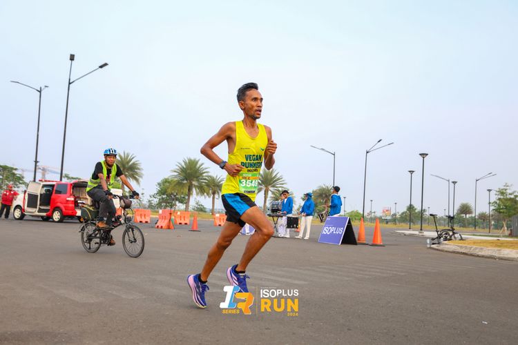 Race photo from ISOPlus Run 2024 Jakarta