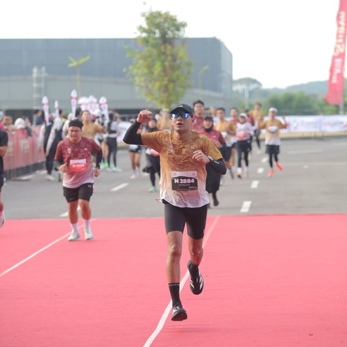 Race photo from KEDIRI HALF MARATHON 2026