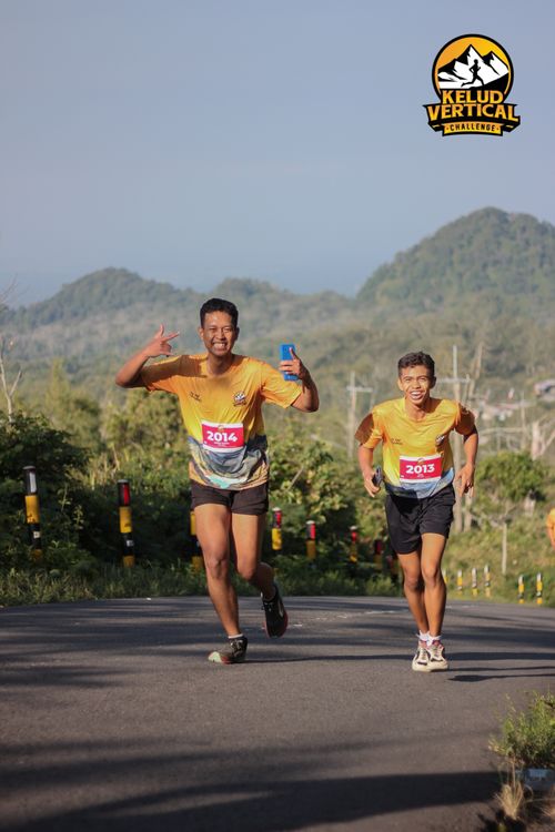 Race photo from Kelud Vertical Challenge 2024