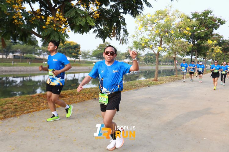 Race photo from ISOPlus Run 2024 Jakarta