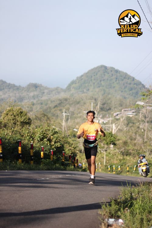 Race photo from Kelud Vertical Challenge 2024