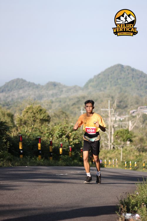 Race photo from Kelud Vertical Challenge 2024
